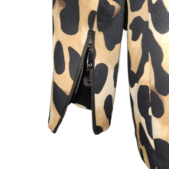 Peter Nygard Black and Tan Blazer with Leopard Print - Picture 7 of 10